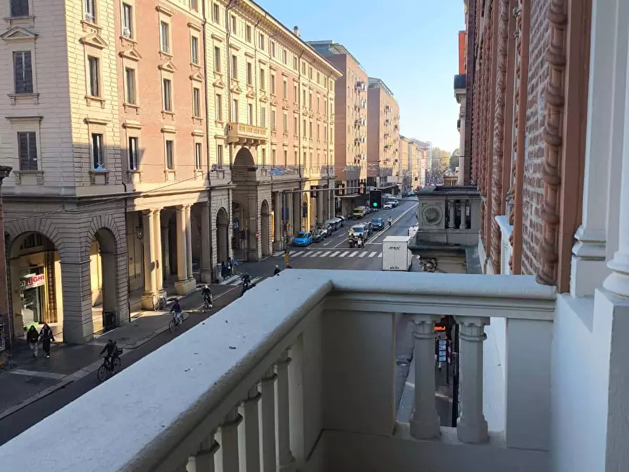 Immagine 144 di Appartamento in affitto  in Via Irnerio9 a Bologna