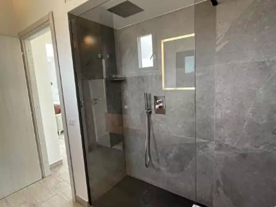 Immagine 21 di Appartamento in affitto  in Via Torri in Sabina14 a Roma