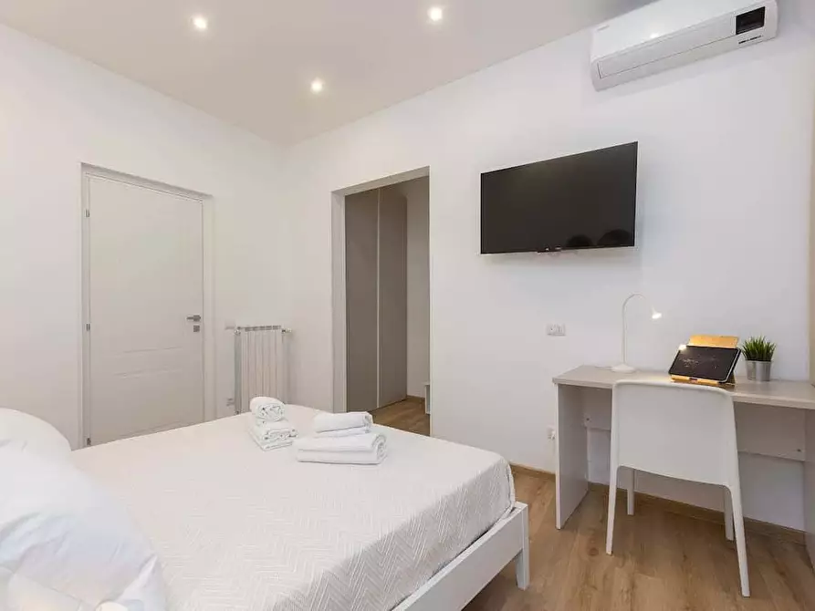 Immagine 44 di Appartamento in affitto  in Via Angelo Poliziano61 a Roma