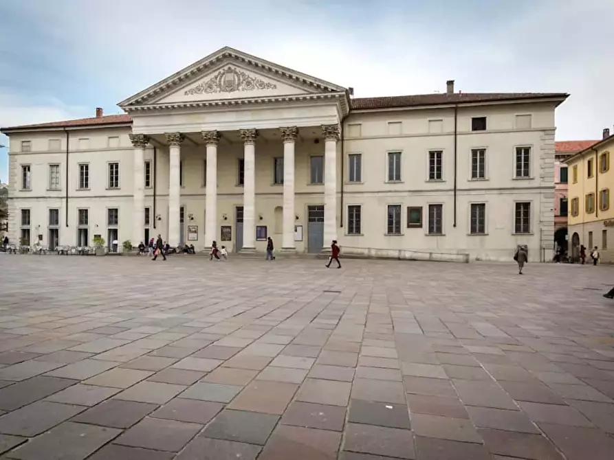 Immagine 23 di Appartamento in affitto  in Via Porta a Como