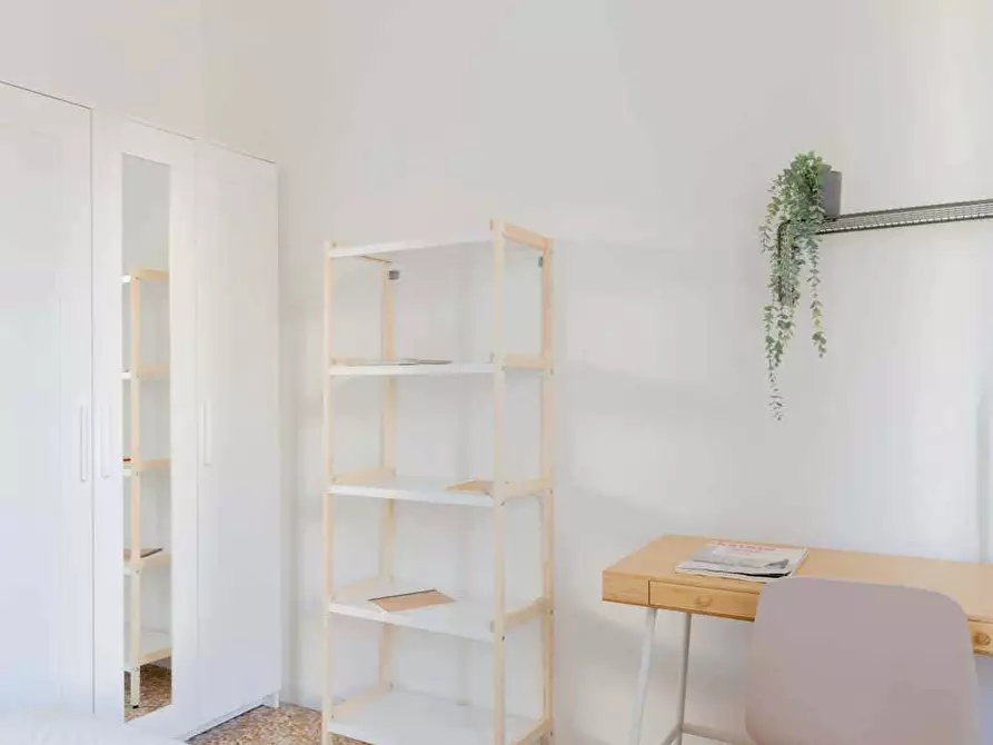 Immagine 4 di Camera in affitto  in Viale Carlo Espinasse10 a Milano