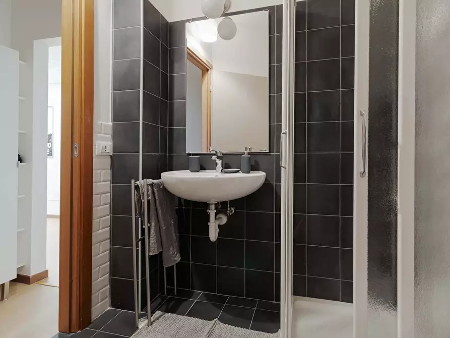 Immagine 10 di Camera in affitto  in Via Ernesto Breda152 a Milano