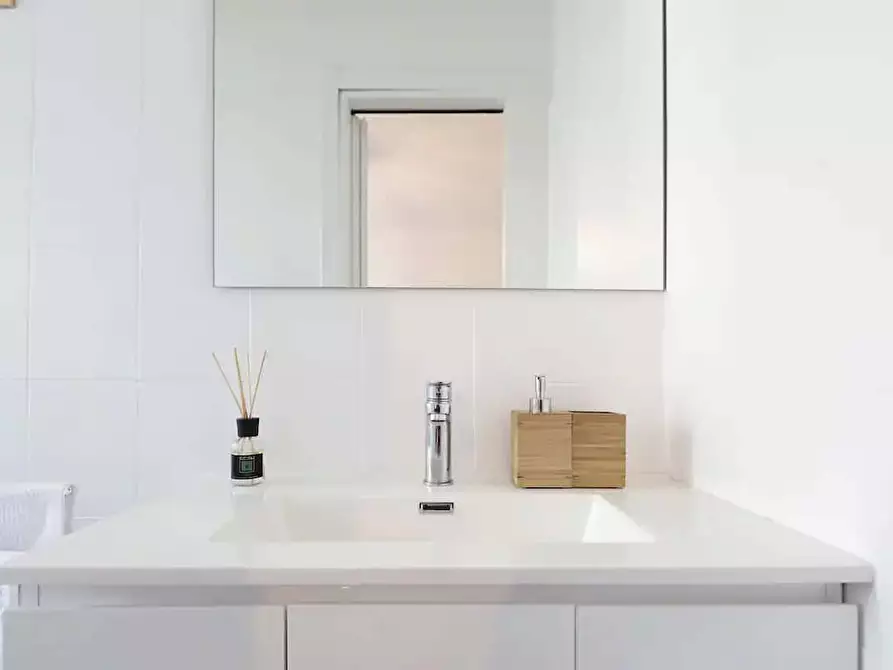 Immagine 14 di Appartamento in affitto  in Via Morazzone1 a Milano