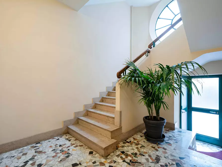 Immagine 56 di Appartamento in affitto  in Via Marsala4 a Milano