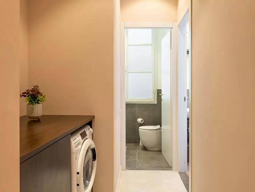 Immagine 43 di Appartamento in affitto  in Via degli Alfani a Firenze