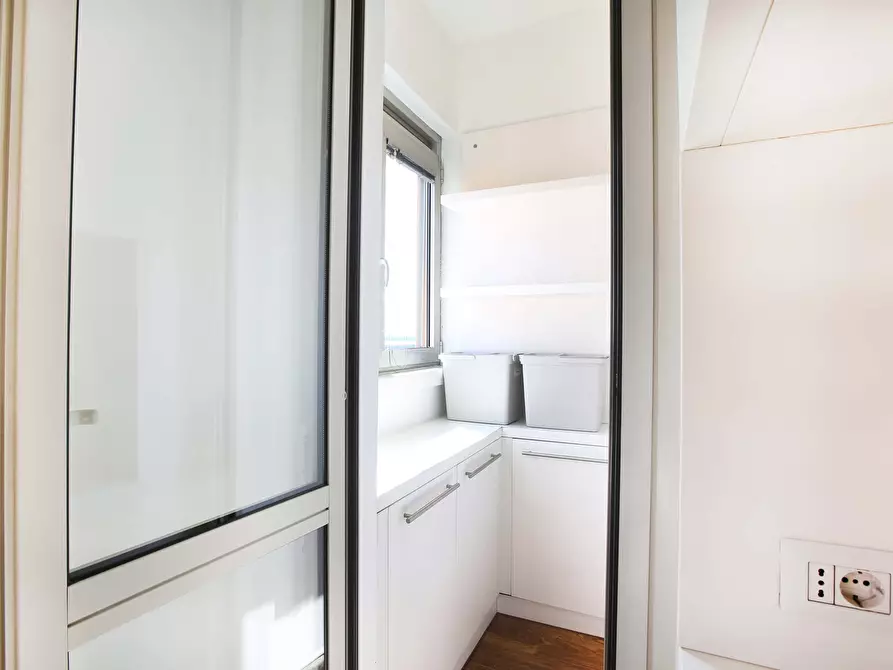 Immagine 19 di Camera in affitto  in Via Benjamin Constant2 a Milano