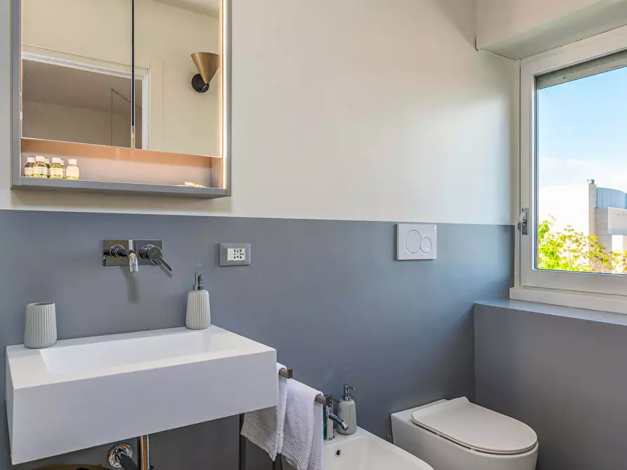 Immagine 46 di Appartamento in affitto  in Corso di Porta Romana a Milano