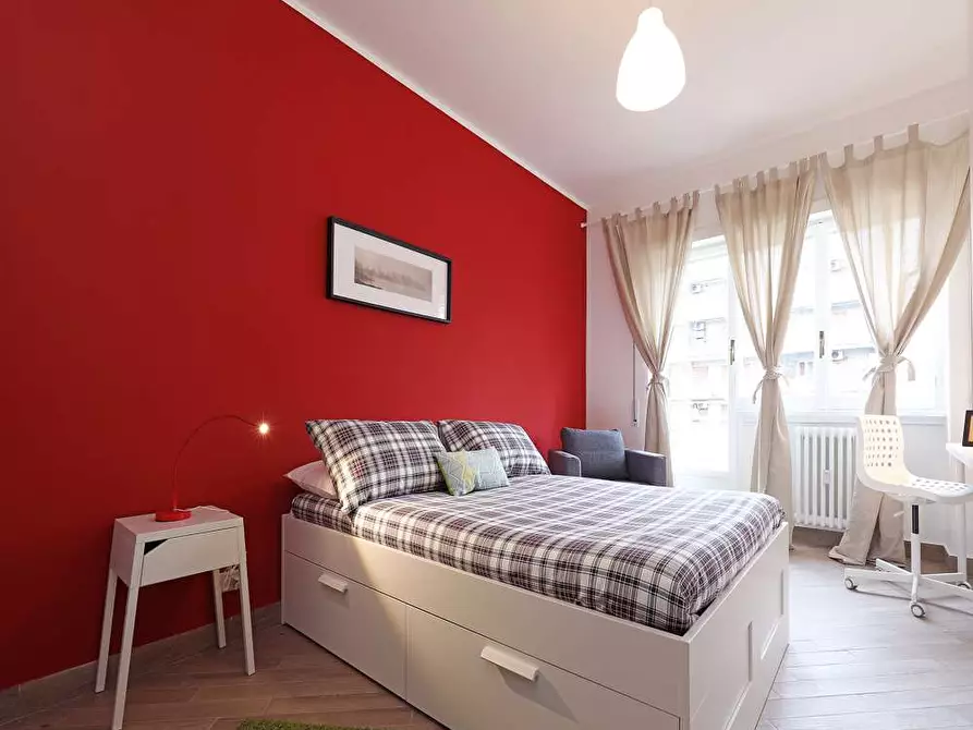 Immagine 8 di Camera in affitto  in Via Antonino Lo Surdo57 a Roma