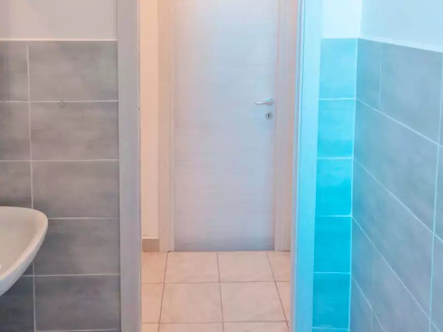 Immagine 9 di Camera in affitto  in Piazza Tancredi Galimberti25 a Torino