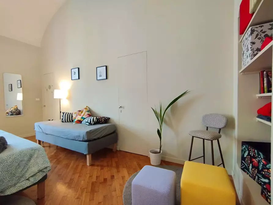 Immagine 10 di Camera in affitto  in Vicolo San Lorenzo a Torino