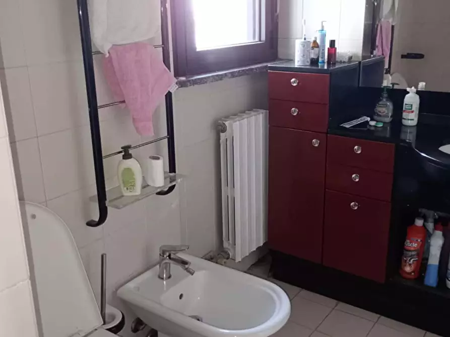 Immagine 18 di Camera in affitto  in Via Francesco Gonin69 a Milano