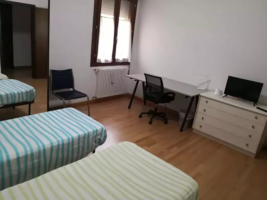 Immagine 1 di Camera in affitto  in Via Vecchia66E a Padova