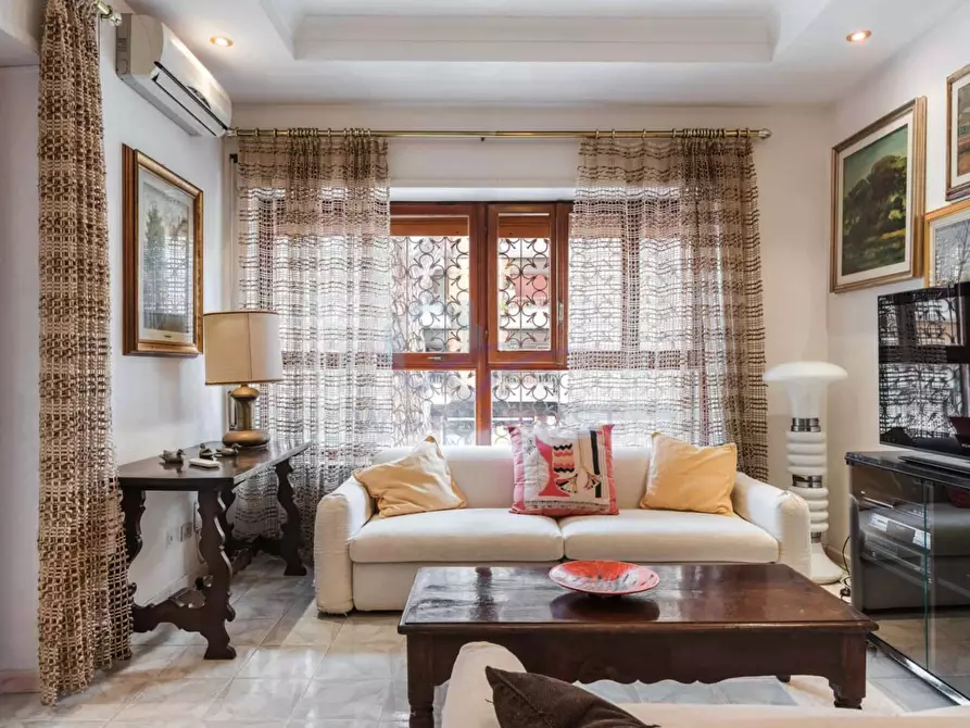 Immagine 2 di Appartamento in affitto  in Via Diego Simonetti72 a Roma