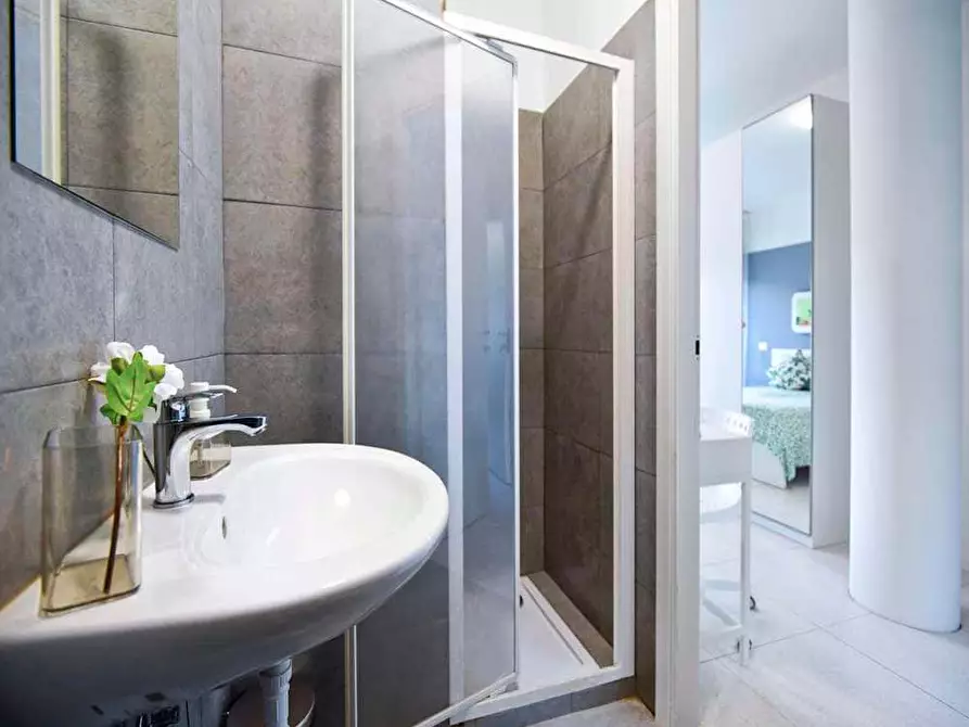 Immagine 10 di Camera in affitto  in Via Carlo Imbonati35 a Milano