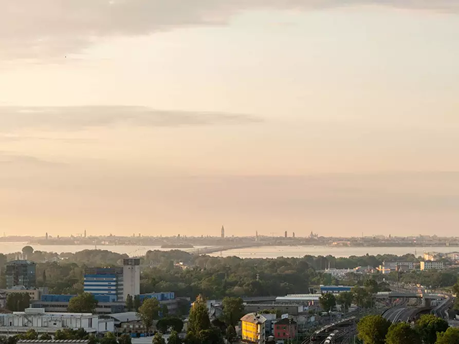 Immagine 11 di Appartamento in affitto  in Via Torino6 a Venezia