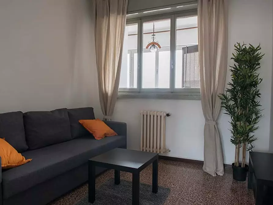 Immagine 7 di Camera in affitto  in Via Federico Engels9 a Milano