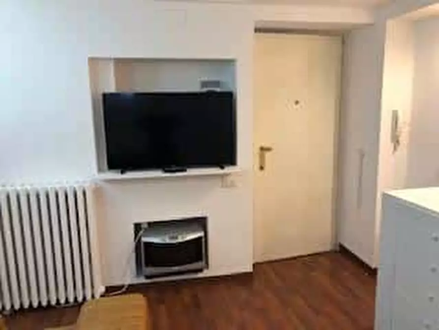 Immagine 3 di Appartamento in affitto  in Via Giosuè Borsi18 a Milano