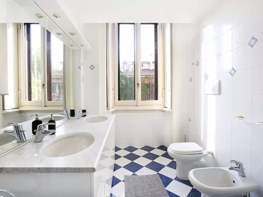 Immagine 20 di Camera in affitto  in Via Gustavo Modena35 a Milano