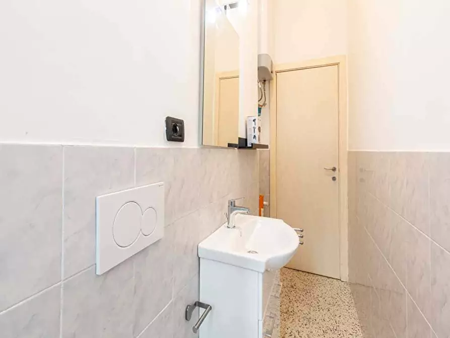 Immagine 8 di Camera in affitto  in Via Nino Bixio34 a Milano