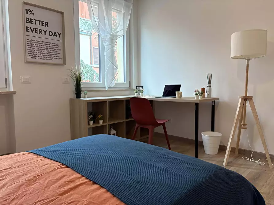 Immagine 4 di Camera in affitto  in Via Cefalonia4a a Verona