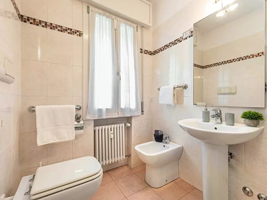 Immagine 28 di Camera in affitto  in Via Curzola3 a Padova