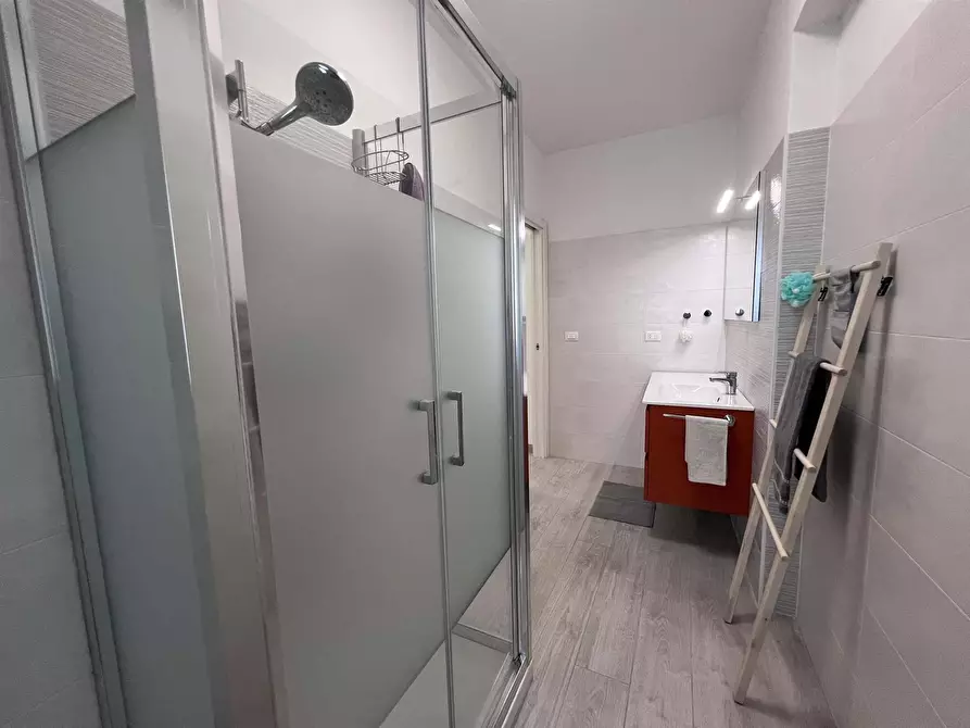 Immagine 41 di Camera in affitto  in Via Genova19 a Bologna
