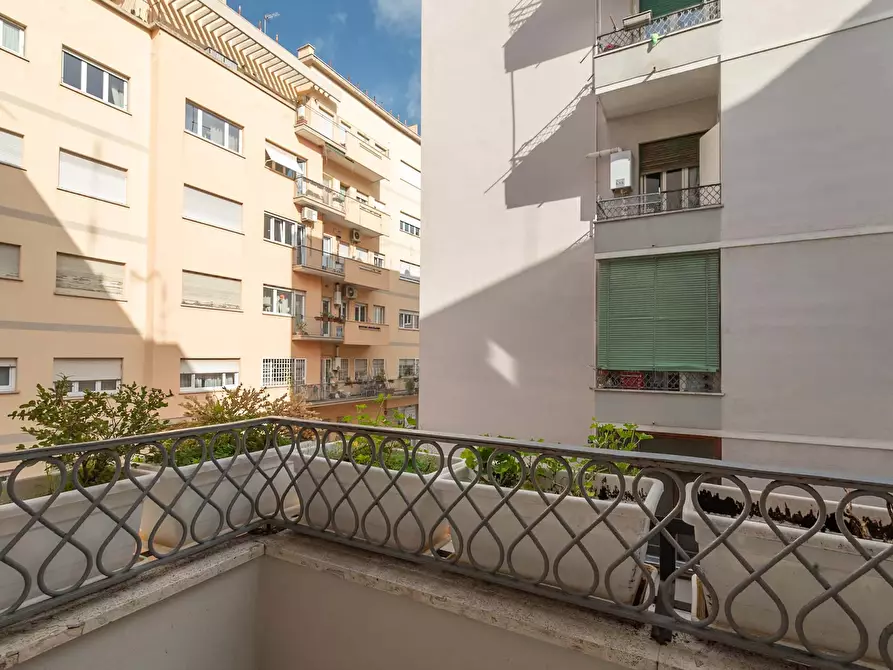 Immagine 24 di Appartamento in affitto  in Via Appiano6 a Roma