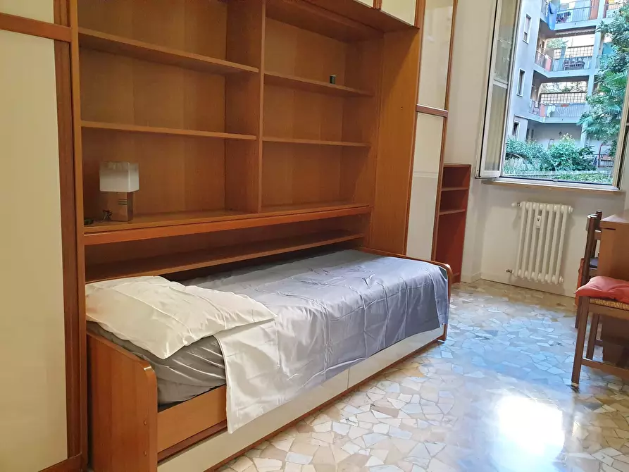 Immagine 9 di Camera in affitto  in Piazza Simone Bolivar8 a Milano
