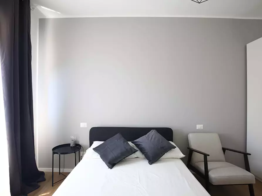 Immagine 7 di Camera in affitto  in Via Benjamin Constant6 a Milano