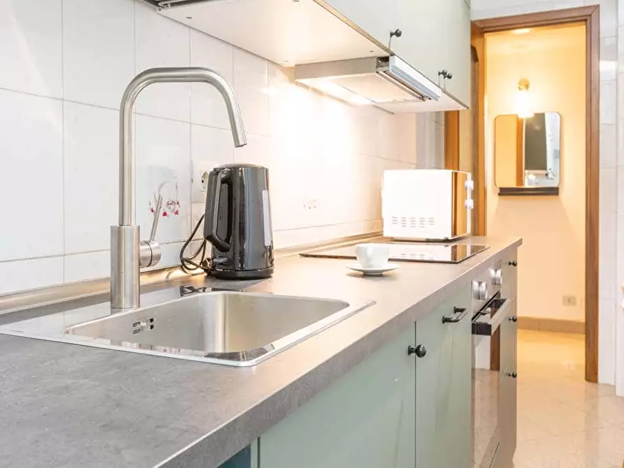 Immagine 15 di Camera in affitto  in Via Novegno1 a Milano