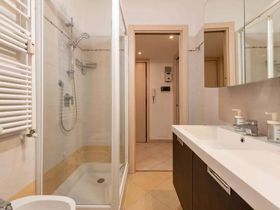 Immagine 22 di Appartamento in affitto  in Via Negroli9 a Milano