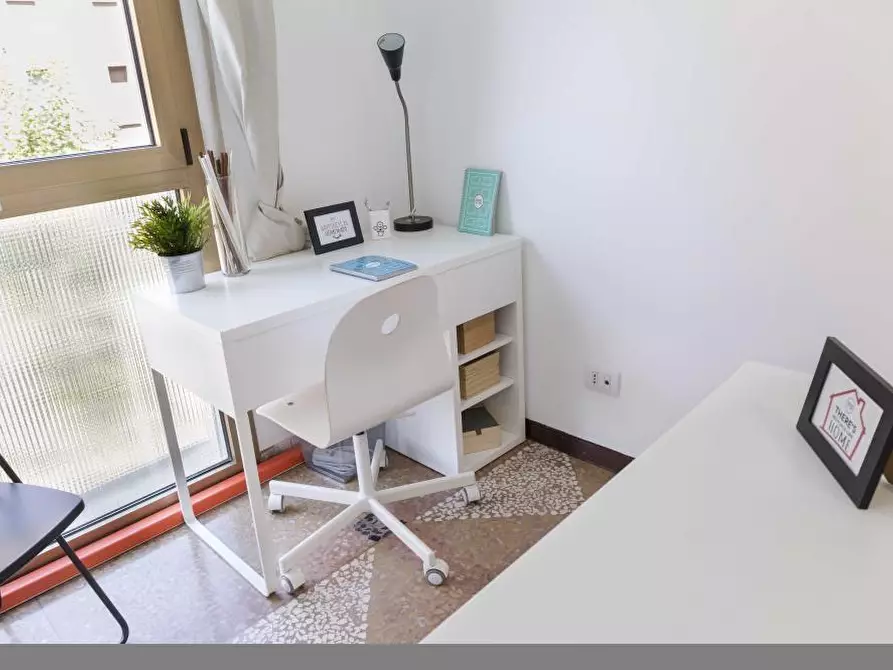 Immagine 4 di Camera in affitto  in Viale Giovanni Vicini20 a Bologna