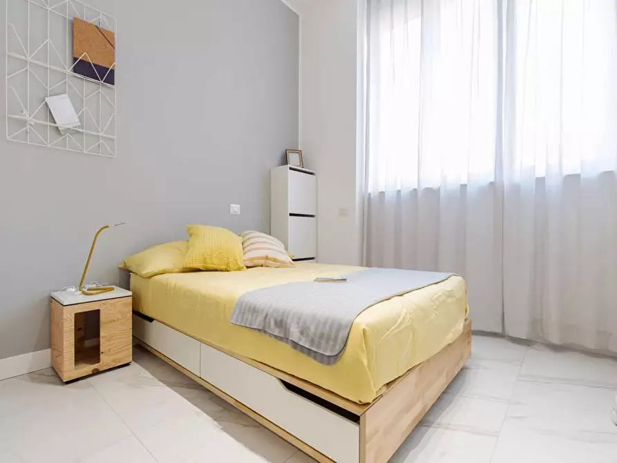 Immagine 8 di Camera in affitto  in Viale Bligny28 a Milano