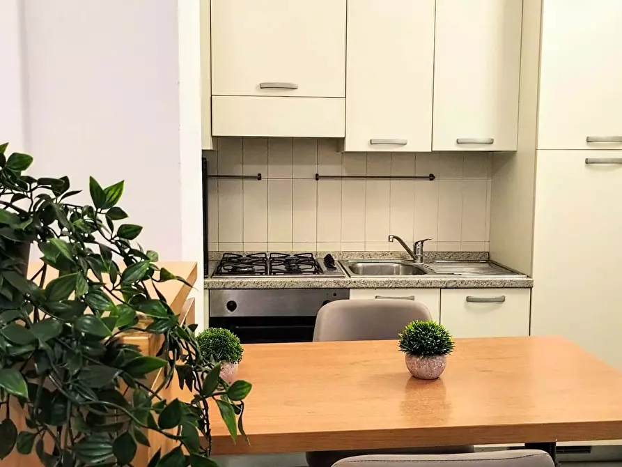 Immagine 2 di Appartamento in affitto  in Via Gaetano Osculati a Milano