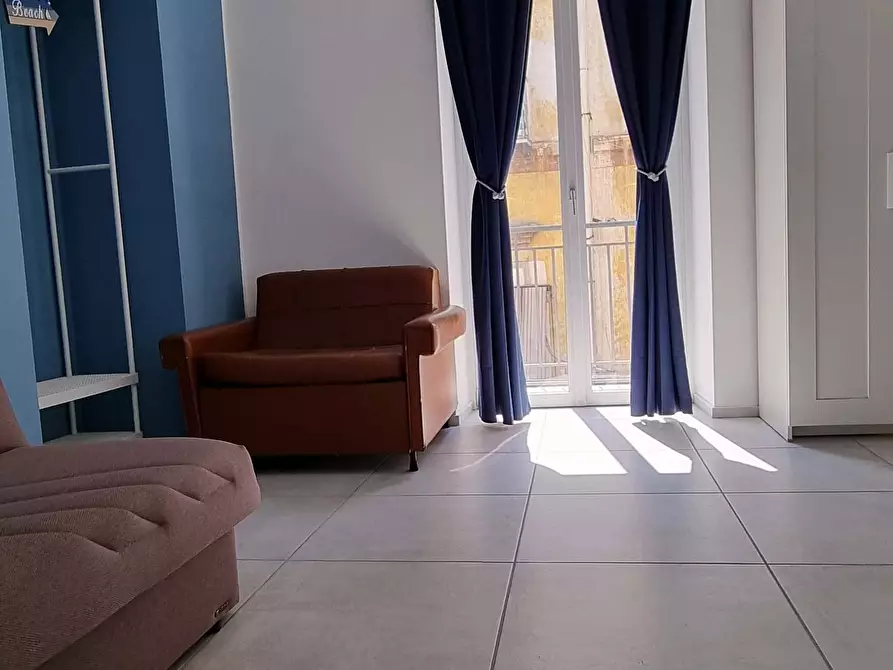 Immagine 13 di Camera in affitto  in Via dei Tribunali268 a Napoli