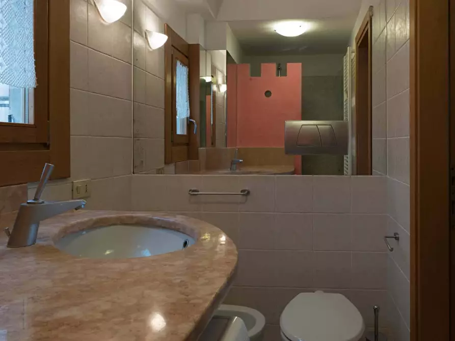 Immagine 21 di Appartamento in affitto  in Riviera San Nicolò31 a Venezia