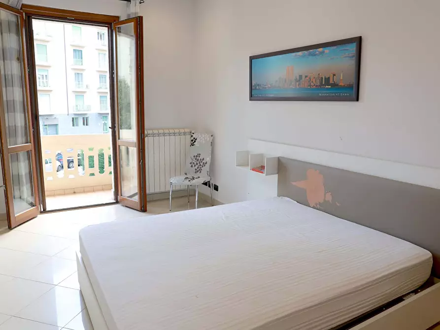 Immagine 2 di Camera in affitto  in Via Gaspare Spontini53 a Torino