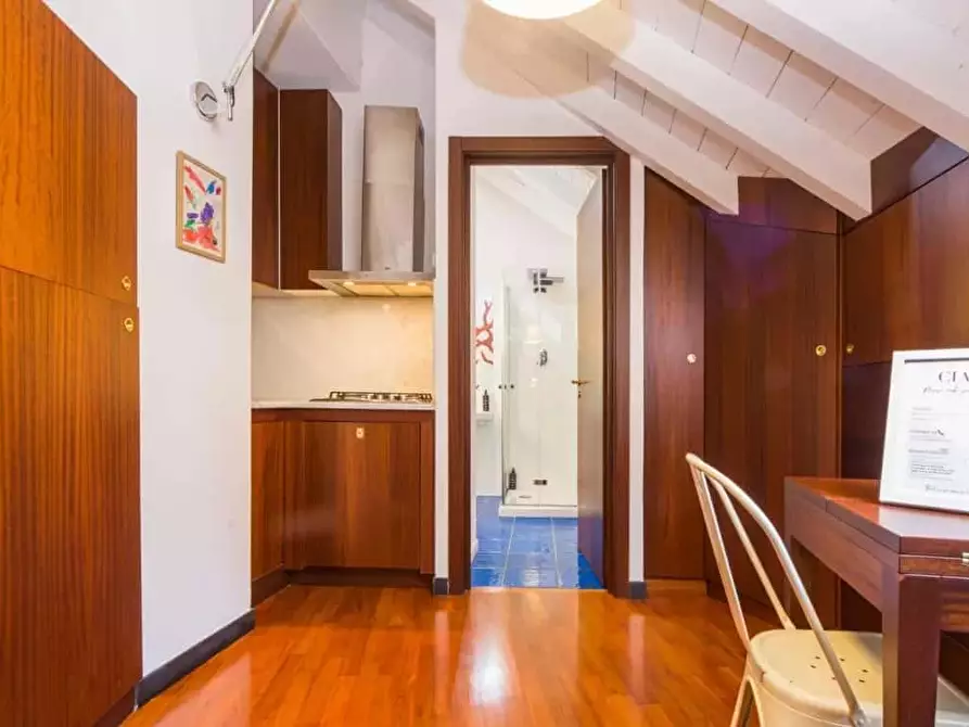 Immagine 10 di Appartamento in affitto  in Salita del Prione19 a Genova