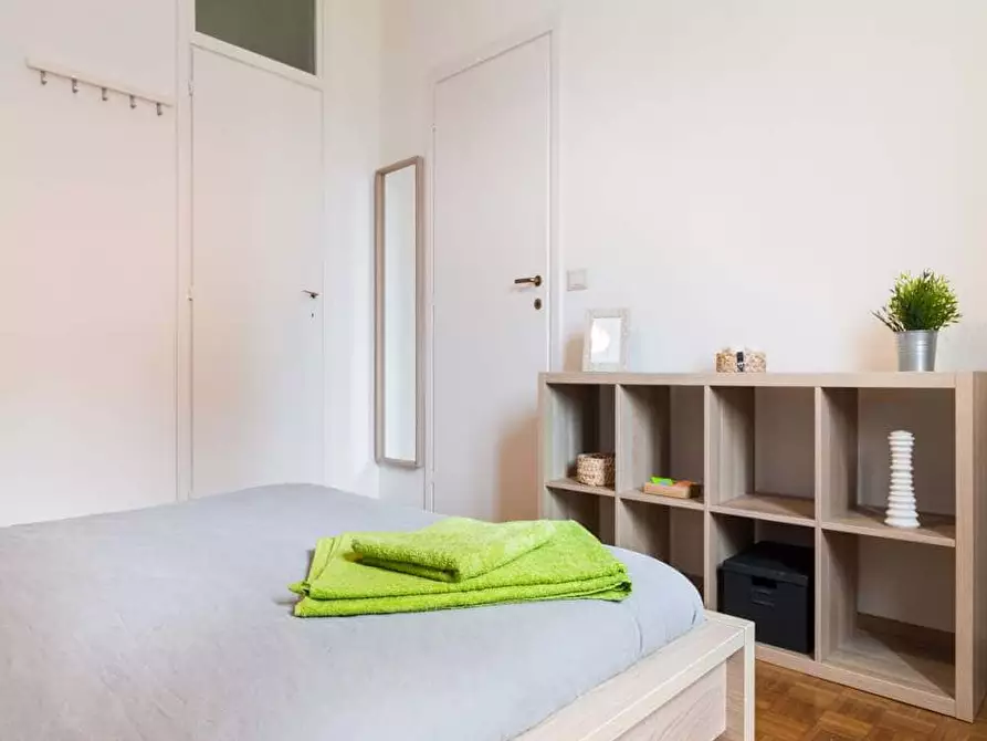 Immagine 5 di Camera in affitto  in Via Leone Tolstoi64 a Milano