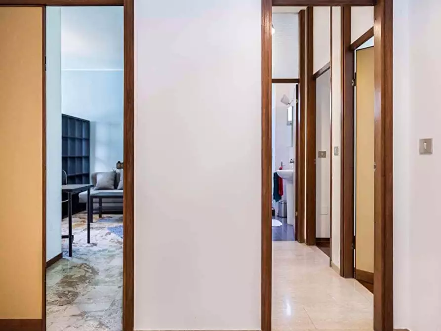 Immagine 11 di Camera in affitto  in Via Giuseppe Frua16 a Milano