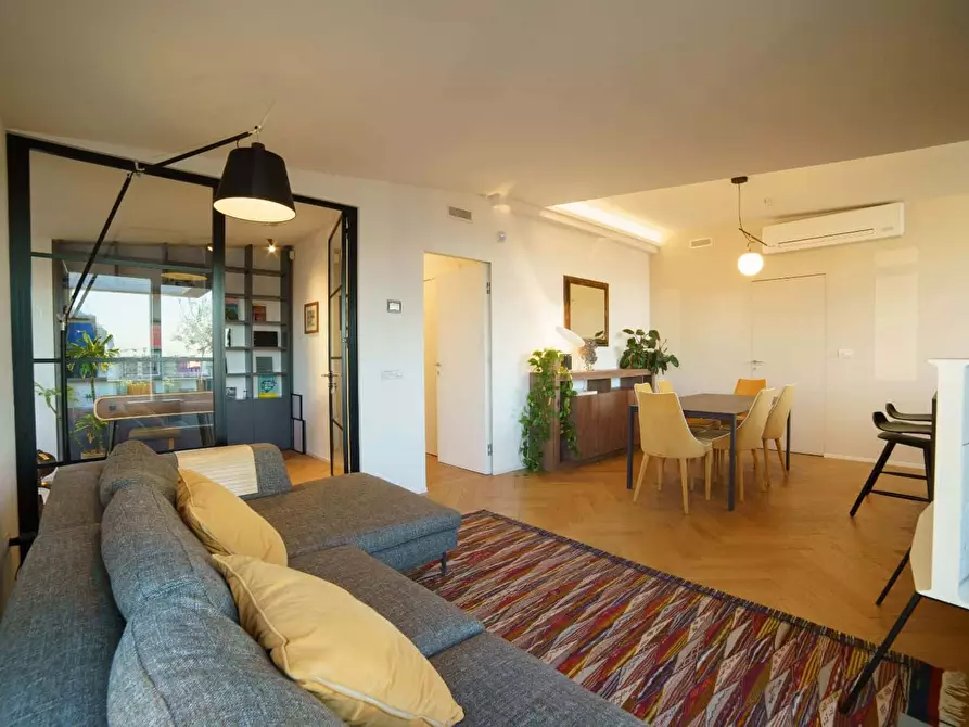 Immagine 32 di Appartamento in affitto  in Viale Francesco Restelli3 a Milano