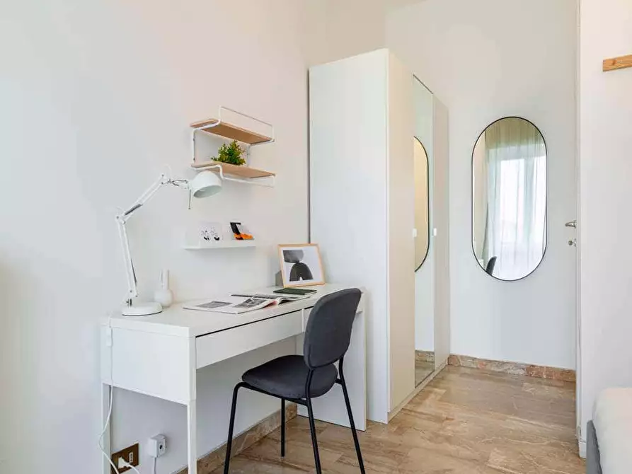 Immagine 3 di Camera in affitto  in Via Valsugana6 a Milano