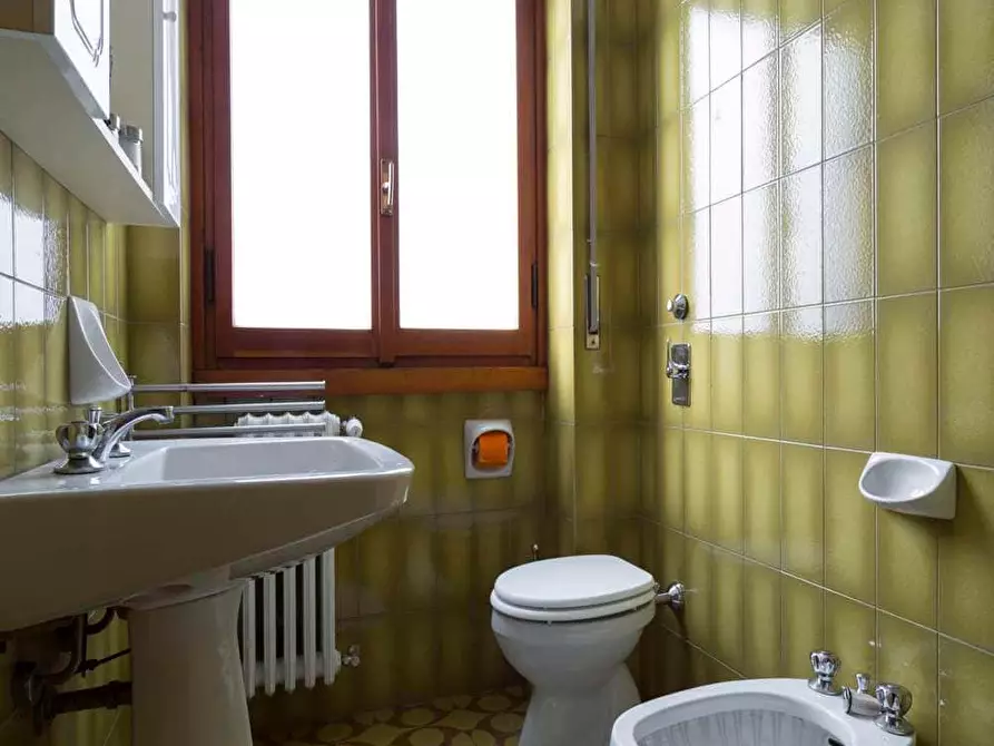 Immagine 14 di Camera in affitto  in Via Francesco Arese12 a Milano