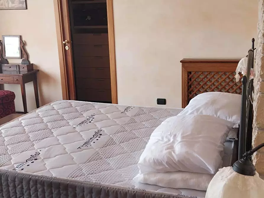 Immagine 12 di Appartamento in affitto  in Via San Romualdo33 a Napoli