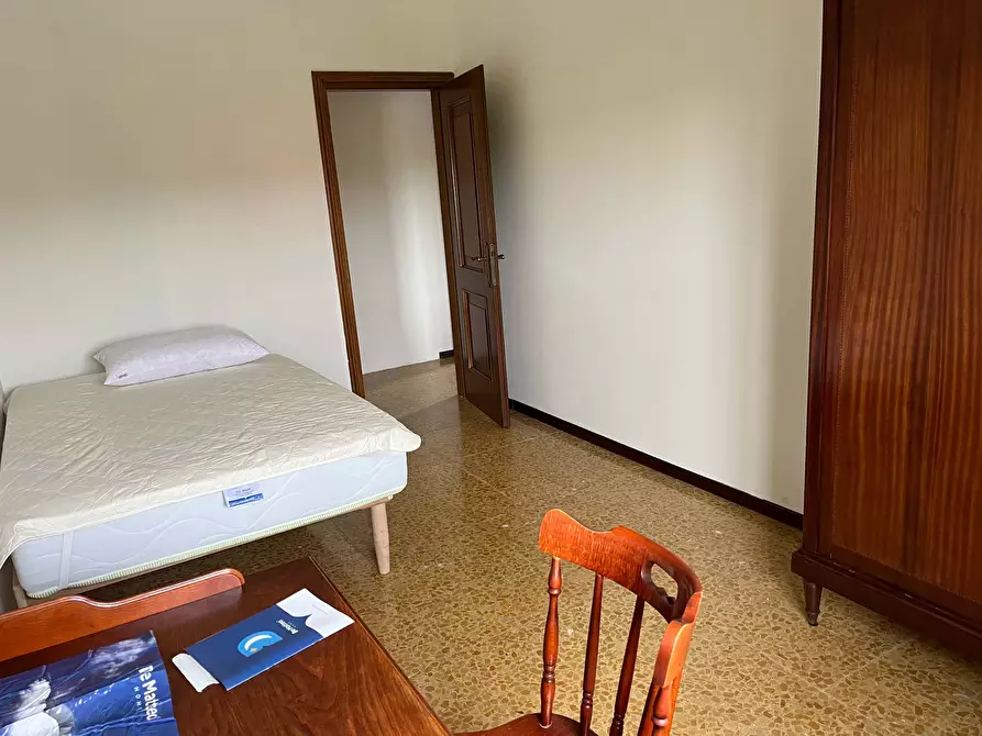 Immagine 2 di Camera in affitto  in Via N. Paganini28 a Monza