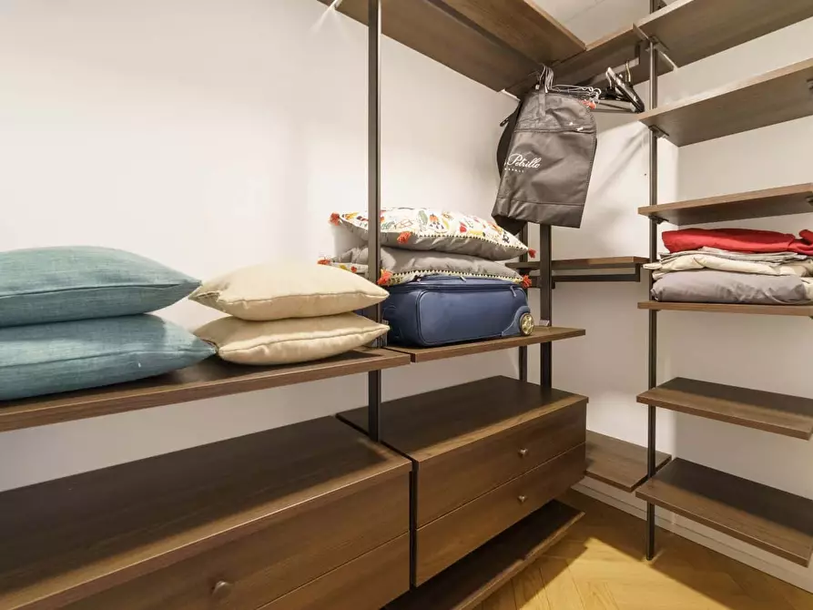 Immagine 15 di Appartamento in affitto  in Viale Francesco Restelli3 a Milano
