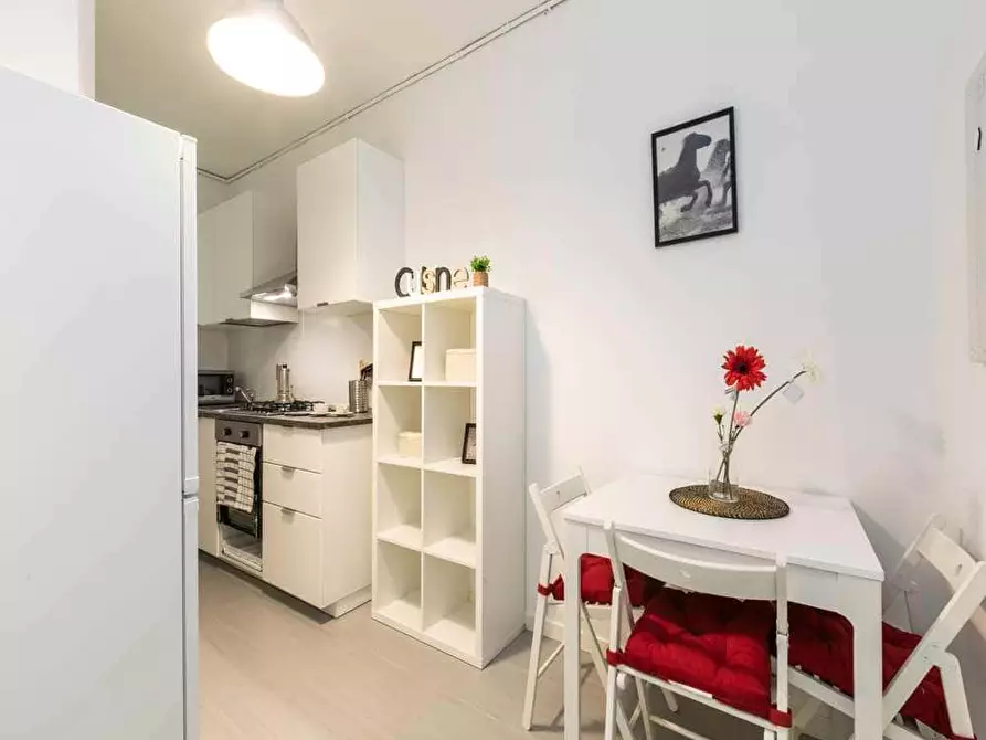 Immagine 15 di Camera in affitto  in Corso San Gottardo40 a Milano