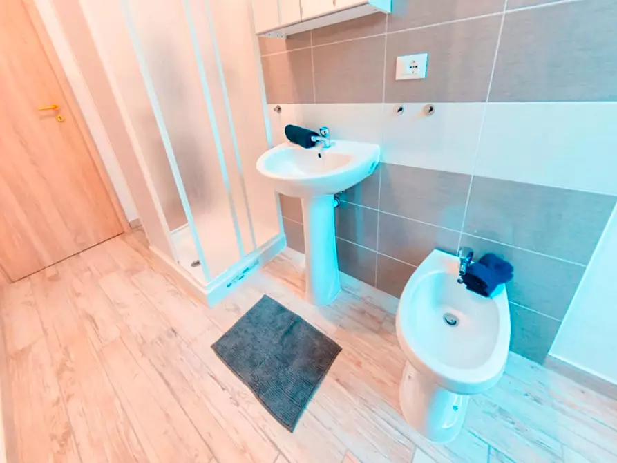 Immagine 13 di Camera in affitto  in Via Alfonso Bonafous2 a Torino