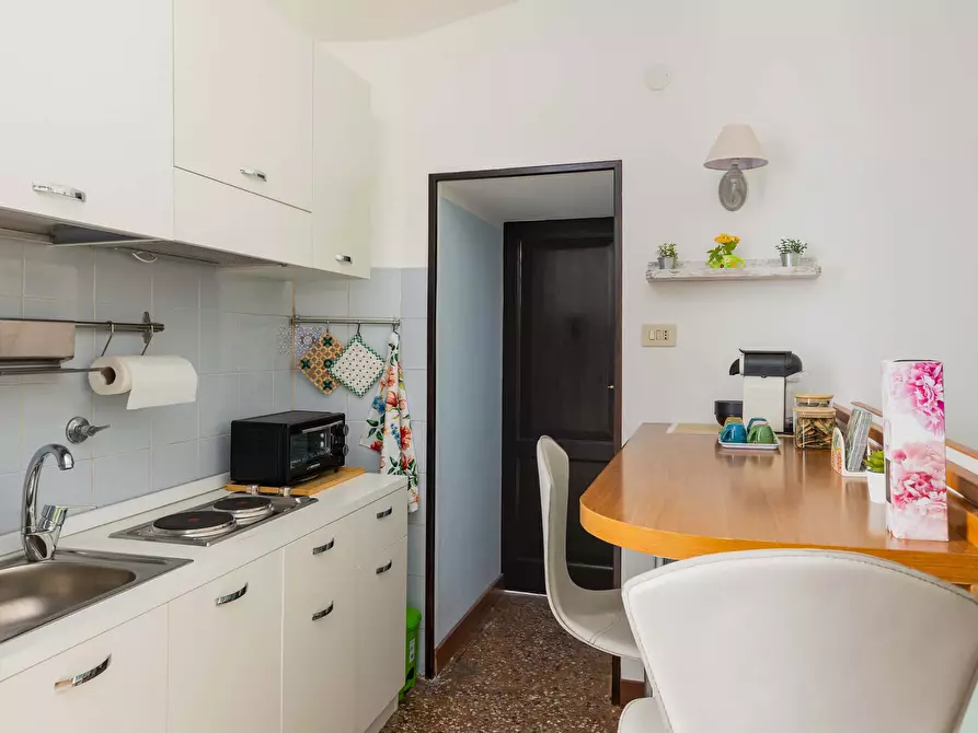 Immagine 11 di Appartamento in affitto  in Via San Mamolo3 a Bologna