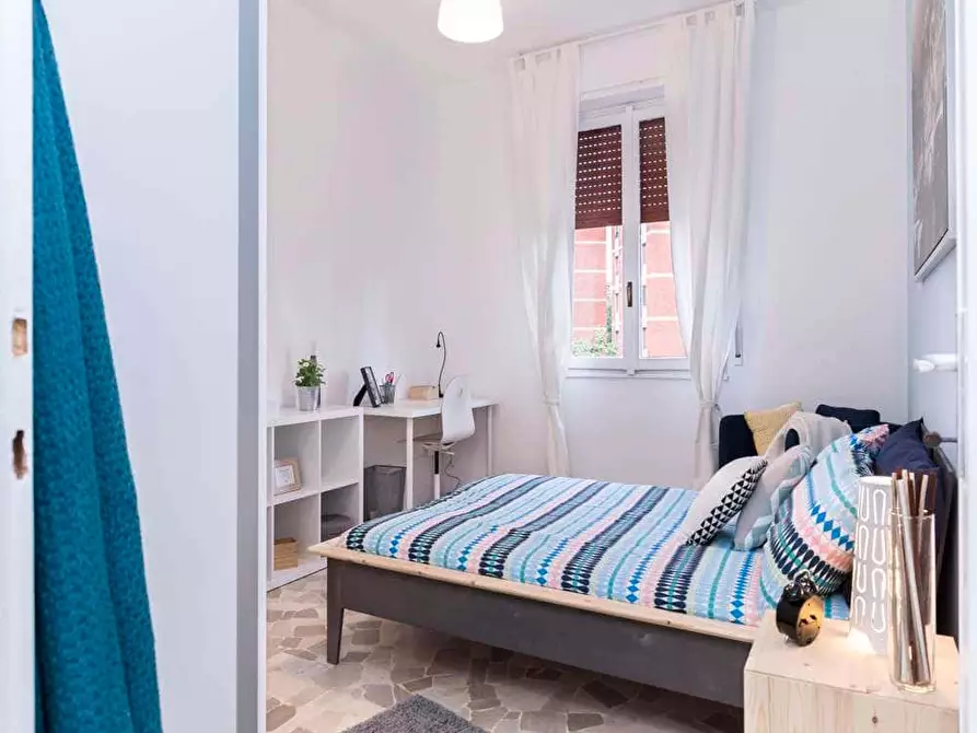 Immagine 6 di Camera in affitto  in Largo Cavalieri di Malta12 a Milano